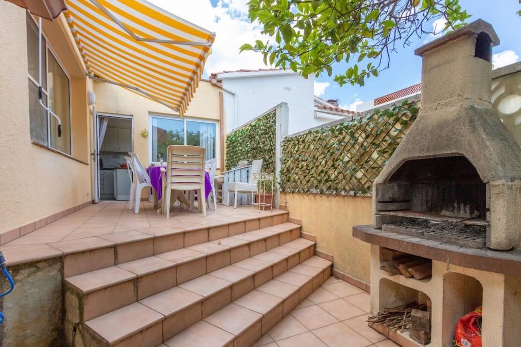 S46-Casa De Vacaciones Climatizada Con Piscina, En El Centro Junto Al Mar, Barbacoa Y Wiifi 엠푸리아브라바 외부 사진