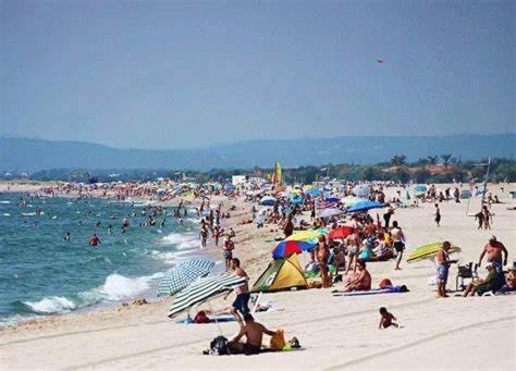 S46-Casa De Vacaciones Climatizada Con Piscina, En El Centro Junto Al Mar, Barbacoa Y Wiifi 엠푸리아브라바 외부 사진